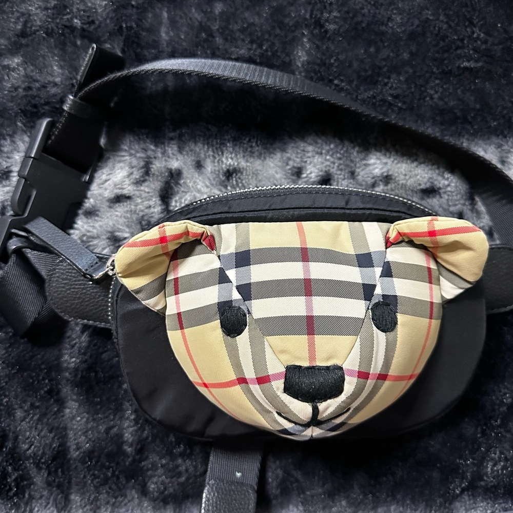 burberry kids belt pack